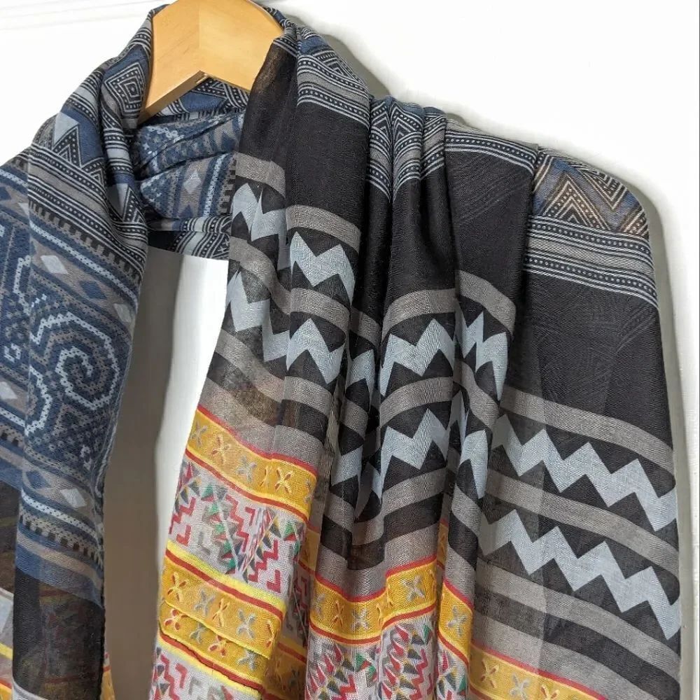Geometric Print Sheer Infinity Scarf - Picture 7 of 14